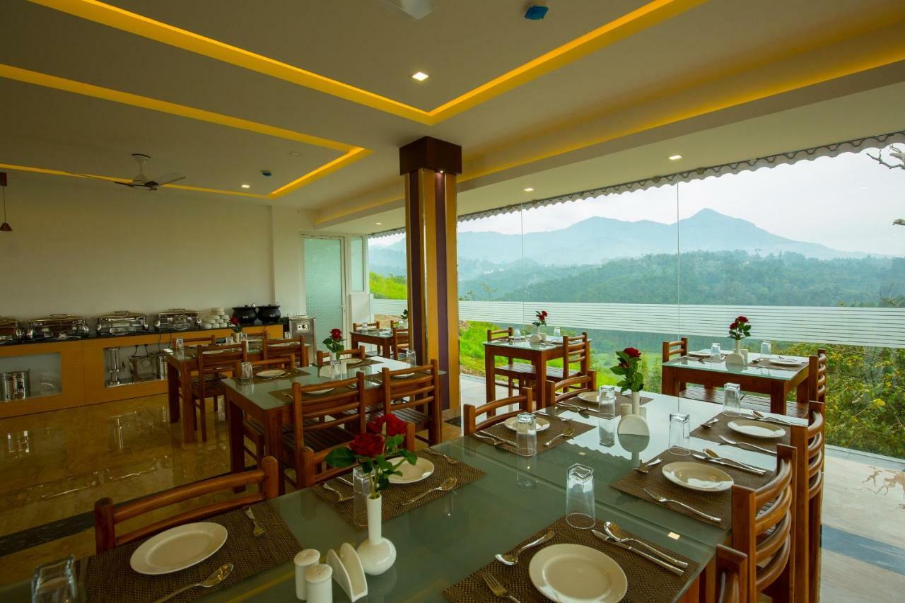 The Lake View Munnar Hotel Exterior photo