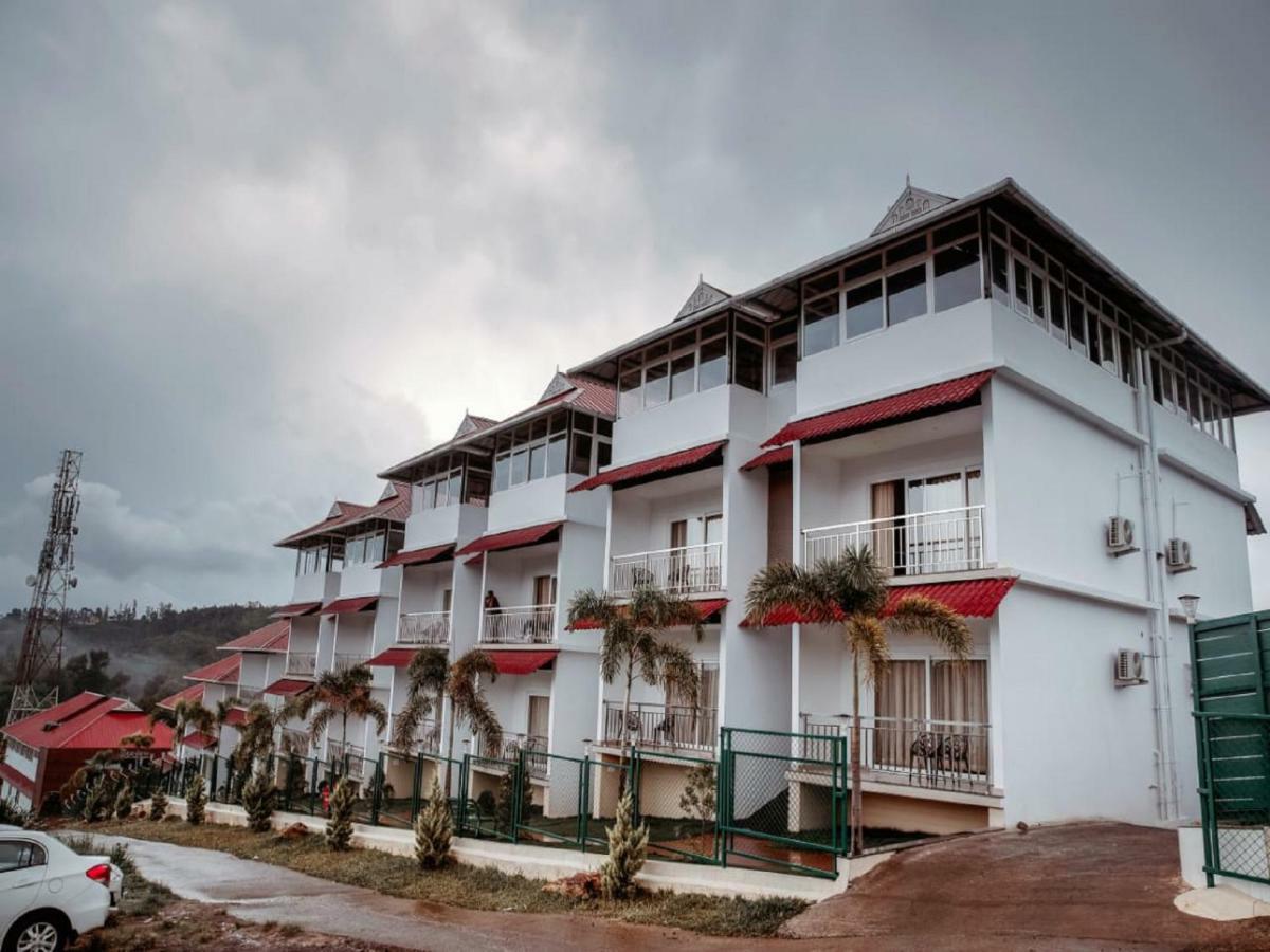 The Lake View Munnar Hotel Exterior photo