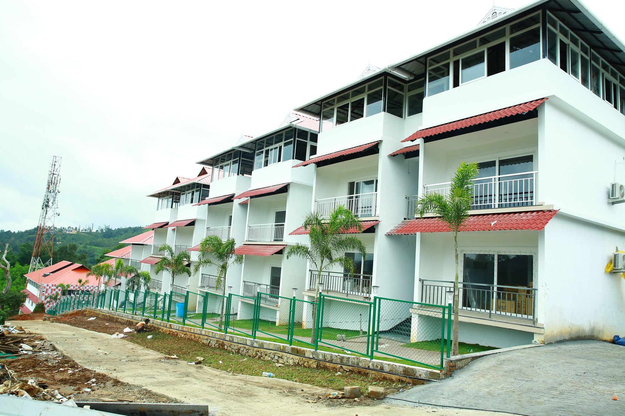 The Lake View Munnar Hotel Exterior photo