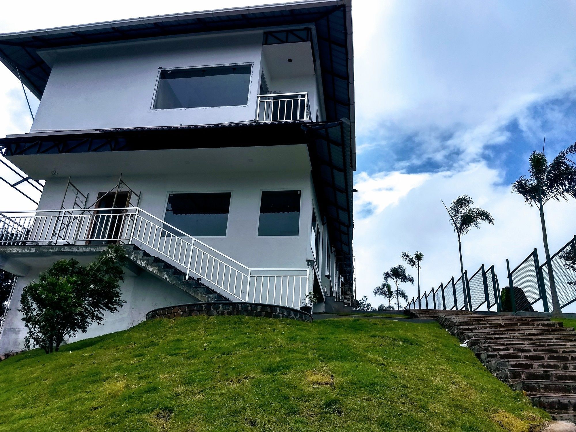 The Lake View Munnar Hotel Exterior photo